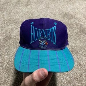 Vintage 1990s The Game Charlotte Hornets G Cap Snapback Hat